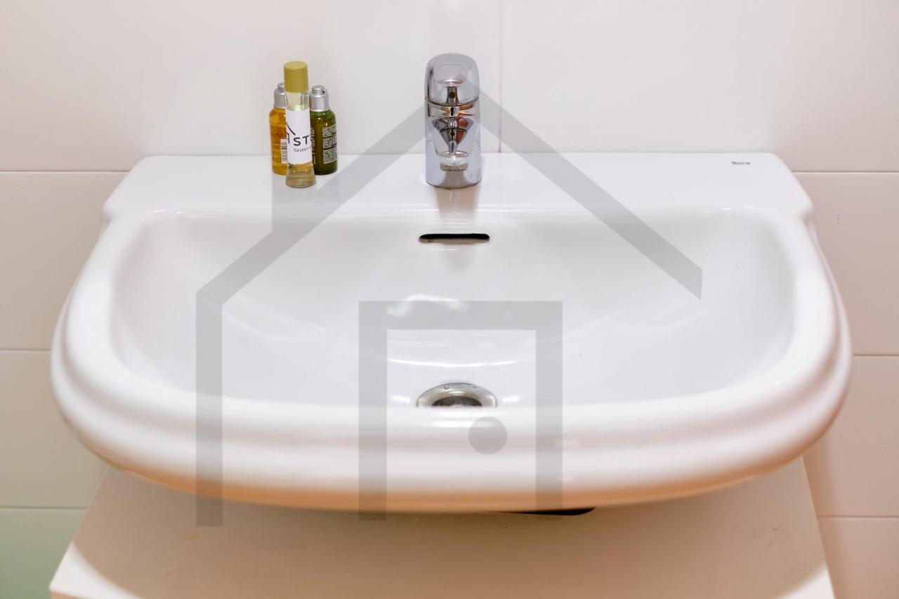 Loft En Oviedo - Ideal Para 3 Personas Buitenkant foto